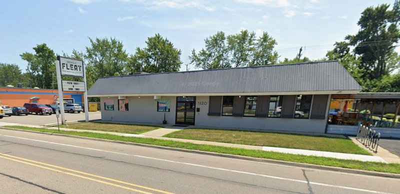 Clock Restaurant - Ferndale - 1820 E 9 Mile